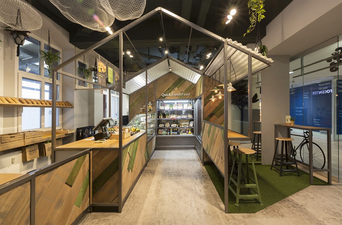 Tom & Sally`s Bahnhof